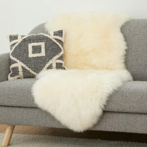 Lanna 2 x 6 Sheepskin Throw - Ivory